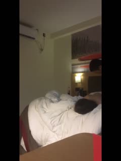 【泄密流出】高颜值美女做爱视频被渣男前男友曝光，激烈舌吻、后入撞击……各种姿势狠狠爆操！妥妥的反差小母狗……