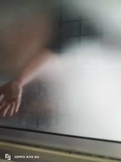 操瘾那么大在饭店厕所干，被小女孩发现叫她妈妈来看