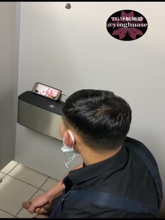 上厕所打飞机，被偷拍